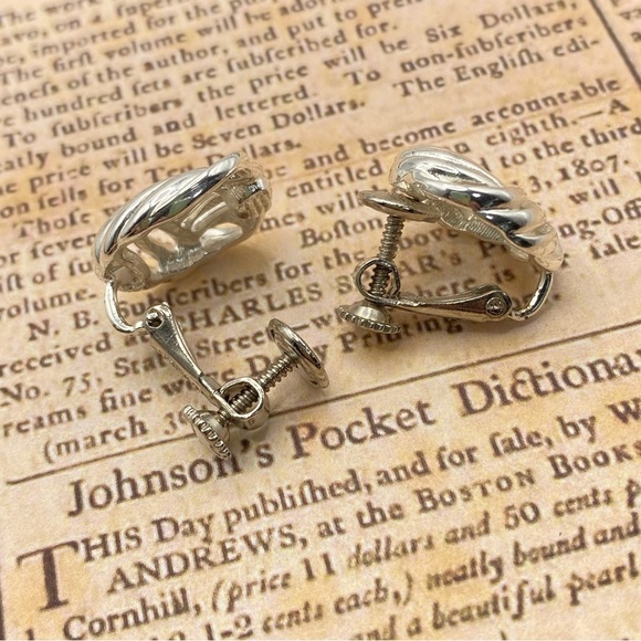 NAPIER Silver Tone Knot Hinge Clip On Earrings - Picture 5 of 8